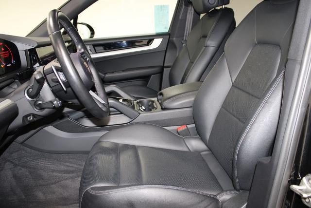 2024 Porsche Cayenne Base