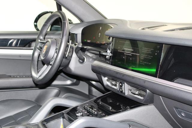 2024 Porsche Cayenne Base