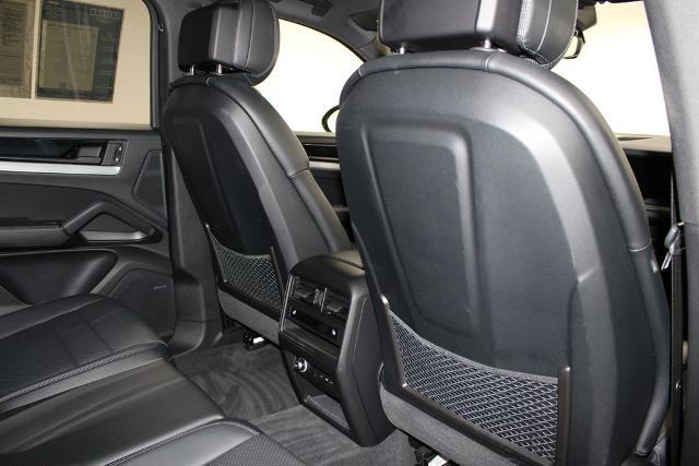 2024 Porsche Cayenne Base