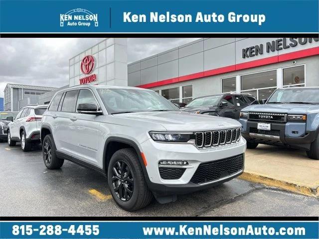 2023 Jeep Grand Cherokee Limited 4x4 for sale in Dixon, IL
