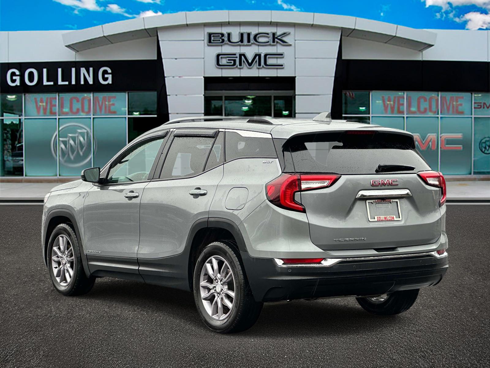 View vehicle photo 6