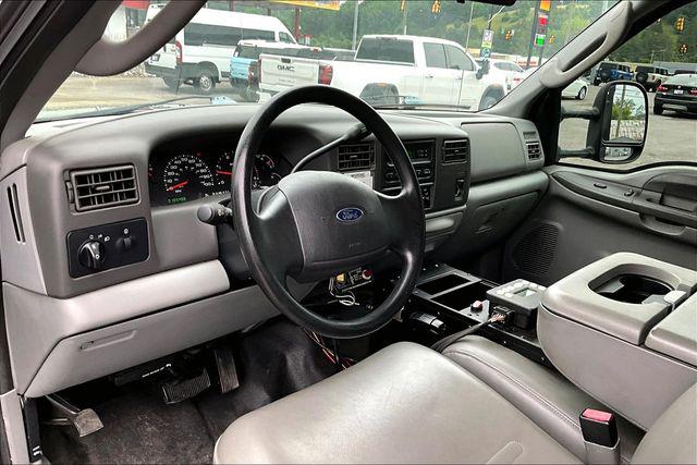 2004 Ford F-550 DRW