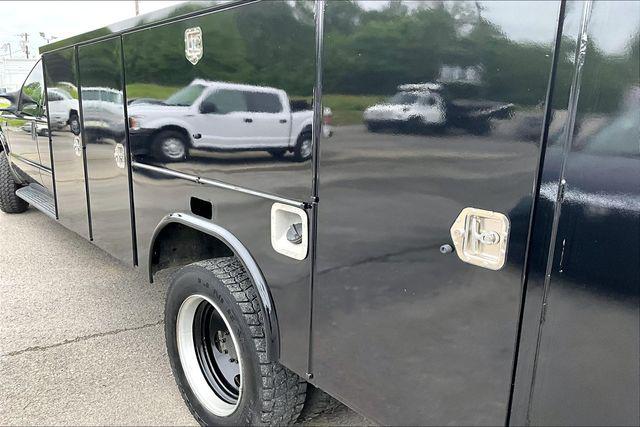 2004 Ford F-550 DRW