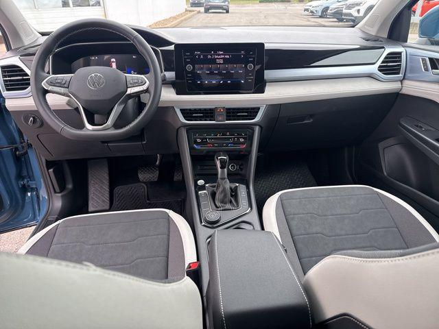 2026 Volkswagen Taos SE