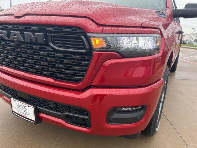 2026 Ram 1500 Express Crew Cab 4x2 5'7" Box
