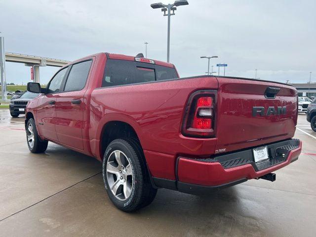 2026 Ram 1500 Express Crew Cab 4x2 5'7" Box