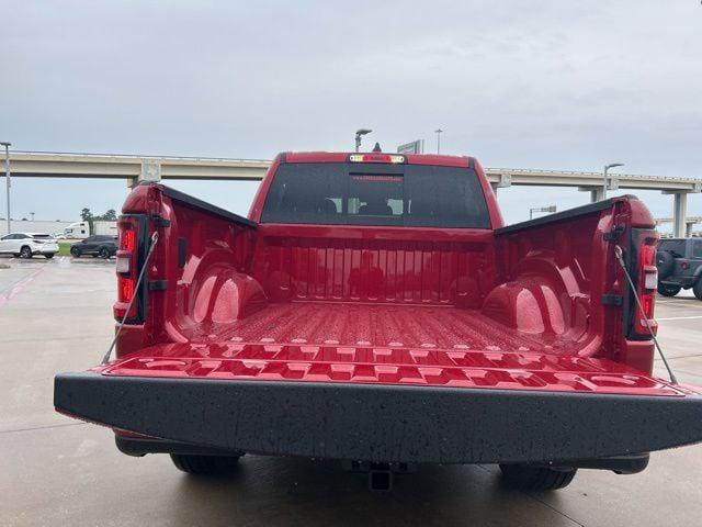 2026 Ram 1500 Express Crew Cab 4x2 5'7" Box