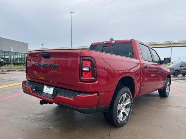 2026 Ram 1500 Express Crew Cab 4x2 5'7" Box