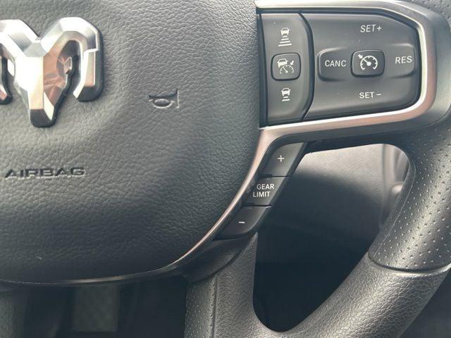2026 Ram 1500 Express Crew Cab 4x2 5'7" Box