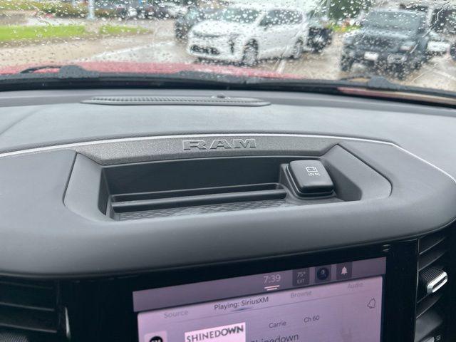 2026 Ram 1500 Express Crew Cab 4x2 5'7" Box