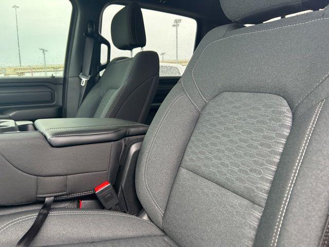 2026 Ram 1500 Express Crew Cab 4x2 5'7" Box