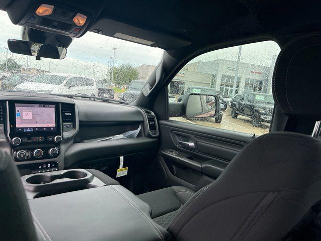 2026 Ram 1500 Express Crew Cab 4x2 5'7" Box