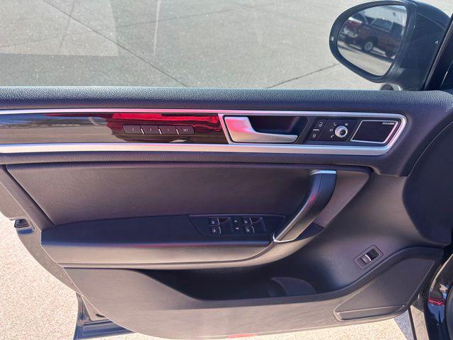 2016 Volkswagen Touareg TDI Executive