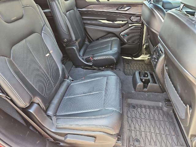 2022 Jeep Grand Cherokee L Overland 4x4