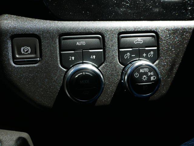 2022 GMC Sierra 1500 4WD Crew Cab Short Box Elevation