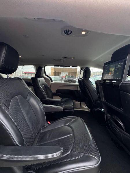 2018 Chrysler Pacifica Hybrid Limited