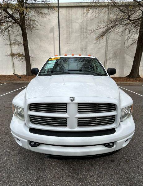 2004 Dodge Ram 3500 SLT/Laramie