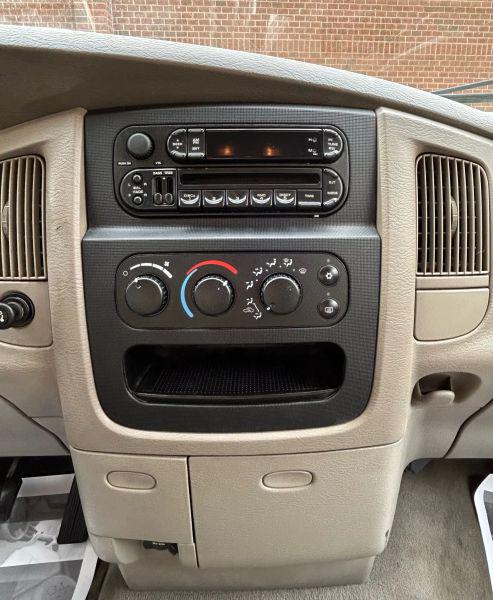 2004 Dodge Ram 3500 SLT/Laramie