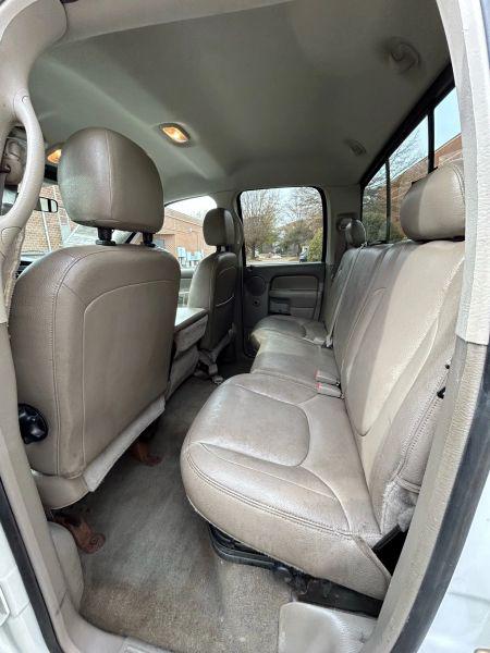 2004 Dodge Ram 3500 SLT/Laramie