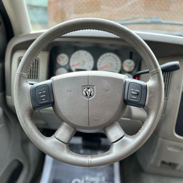 2004 Dodge Ram 3500 SLT/Laramie