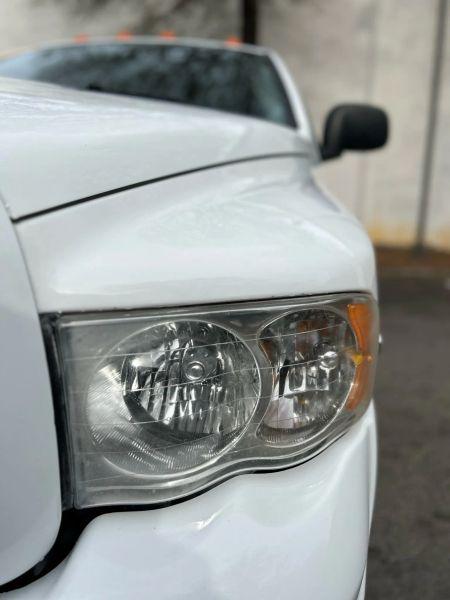 2004 Dodge Ram 3500 SLT/Laramie