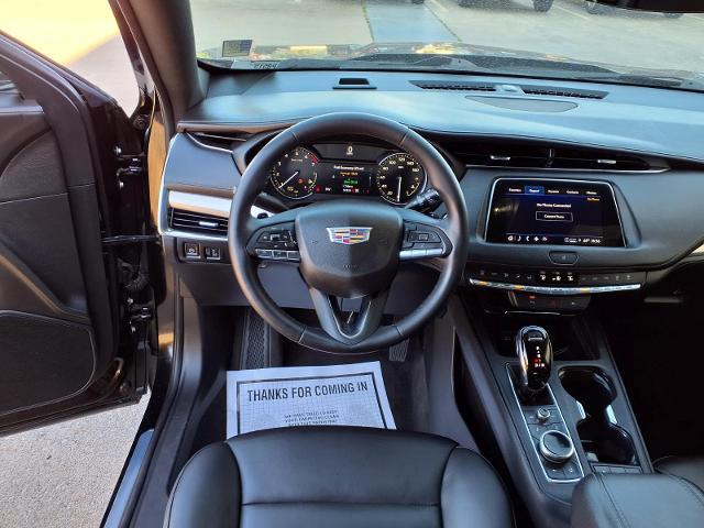 2023 Cadillac XT4 AWD Premium Luxury