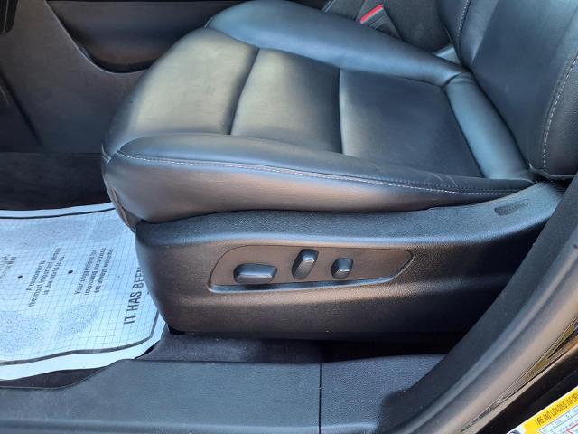 2023 Cadillac XT4 AWD Premium Luxury
