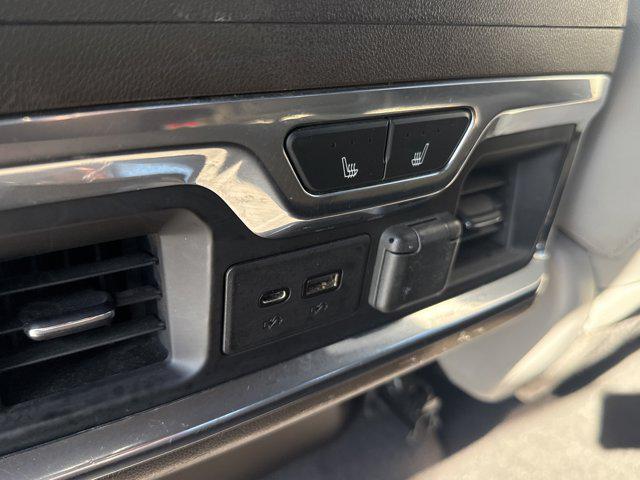 2021 GMC Sierra 1500 4WD Crew Cab Short Box SLT