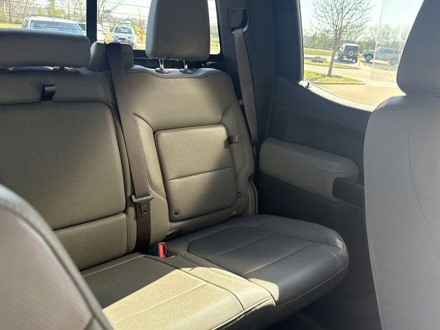 2021 GMC Sierra 1500 4WD Crew Cab Short Box SLT