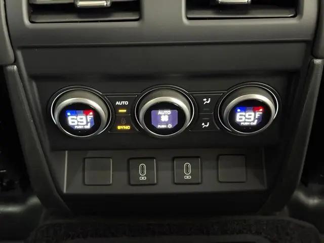2026 Land Rover Defender P400 X-Dynamic SE