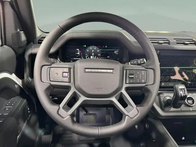 2026 Land Rover Defender P400 X-Dynamic SE