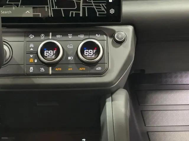 2026 Land Rover Defender P400 X-Dynamic SE