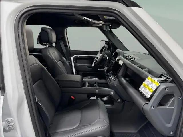 2026 Land Rover Defender P400 X-Dynamic SE
