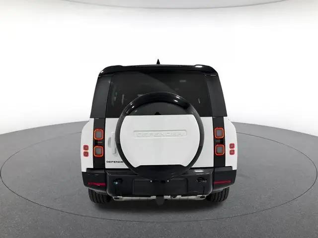 2026 Land Rover Defender P400 X-Dynamic SE