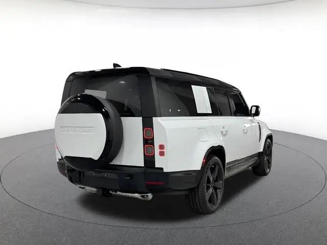 2026 Land Rover Defender P400 X-Dynamic SE