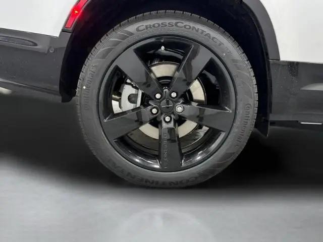 2026 Land Rover Defender P400 X-Dynamic SE