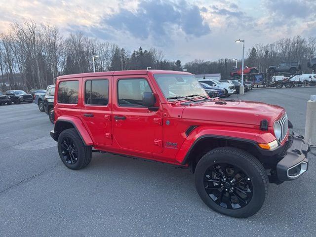 2025 Jeep Wrangler 4xe Sahara 4xe