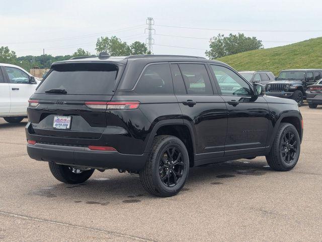2026 Jeep Grand Cherokee Altitude 4x4
