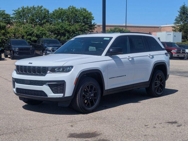 2026 Jeep Grand Cherokee Altitude 4x4