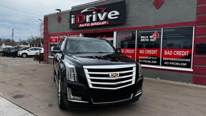2016 Cadillac Escalade Luxury Collection for sale in Eastpointe, MI