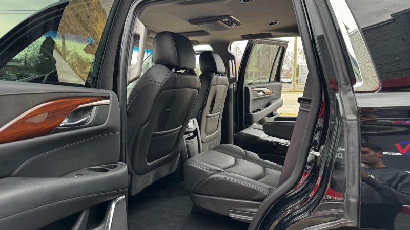 2016 Cadillac Escalade Luxury Collection