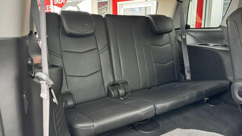2016 Cadillac Escalade Luxury Collection