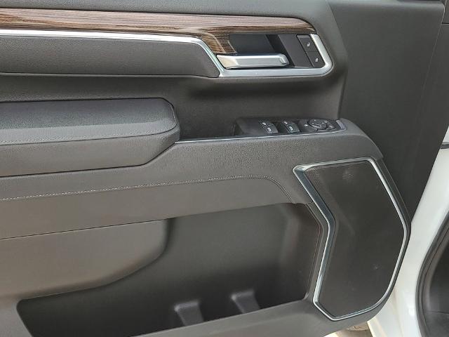 2025 Chevrolet Silverado 2500HD 4WD Crew Cab Standard Bed LT