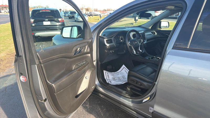 2021 GMC Acadia AWD SLT