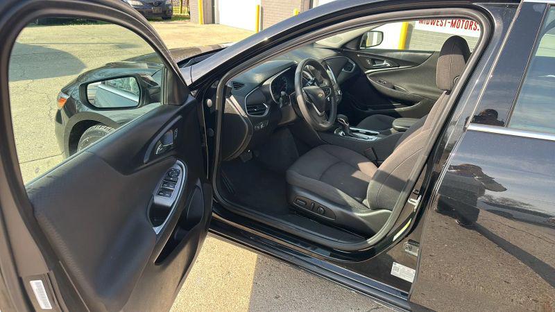 2022 Chevrolet Malibu FWD LT