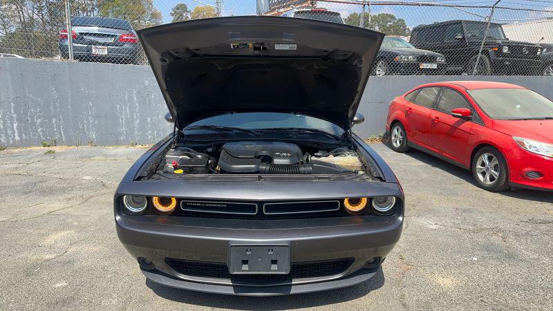 2021 Dodge Challenger SXT