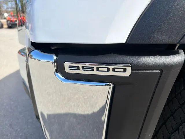2024 GMC Sierra 3500HD 4WD Crew Cab Long Bed Pro