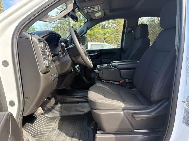 2024 GMC Sierra 3500HD 4WD Crew Cab Long Bed Pro