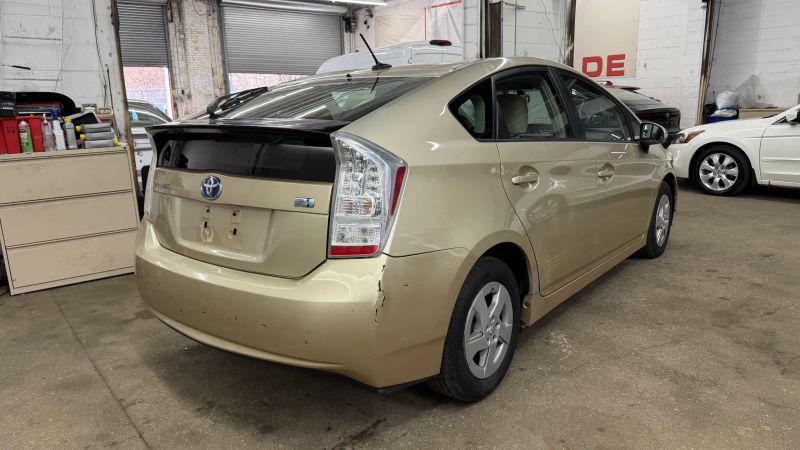 2010 Toyota Prius II