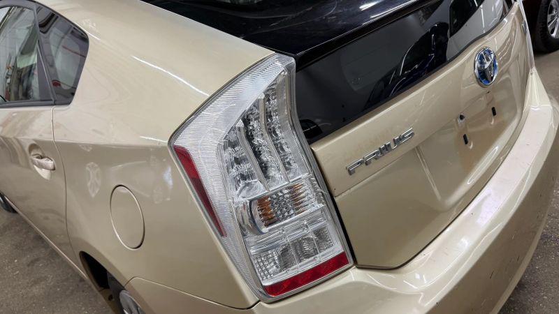 2010 Toyota Prius II